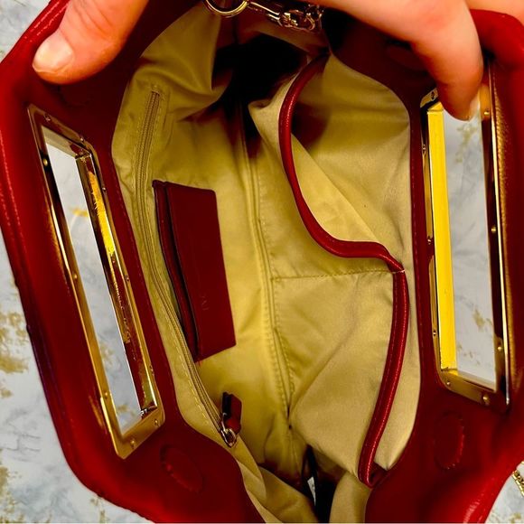 JUDDITH RED CRIMSON GOLD CLUTCH/XBODY - Picture 5 of 5